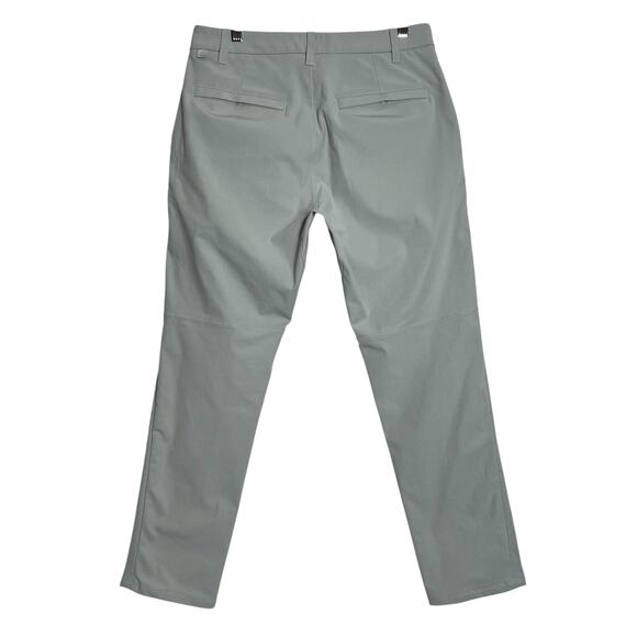 Lululemon Commission Pant Classic Fit Warpstreme MENS 30 x 28 Grey Chino - Picture 2 of 10